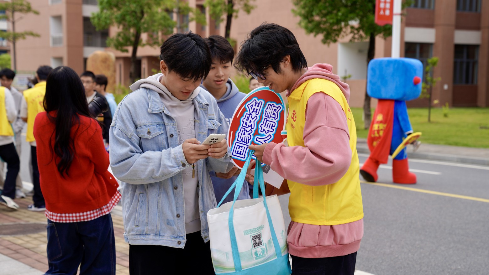 广东工程职业技术学院活动现场。通讯员供图 广东工程职业技术学院活动现场。通讯员供图